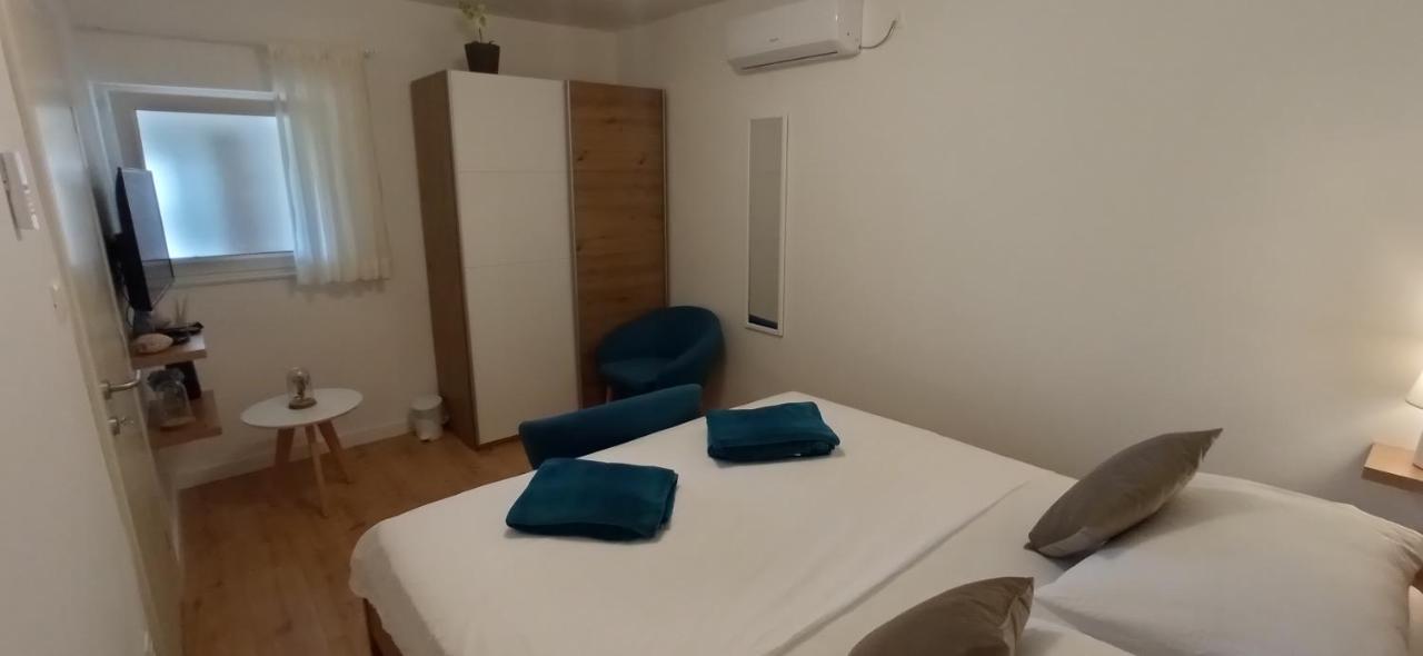 Holiday Home Peran Grebaštica 外观 照片